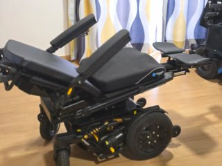 Silla de rueda 4Front negra, en perfecto estado.