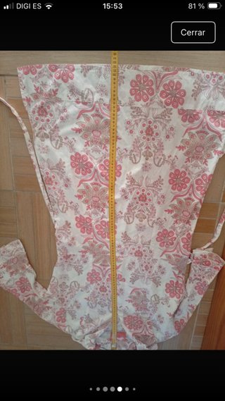 Vestido estampado floral rosa y blanco