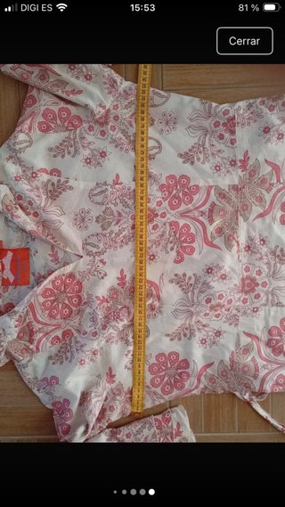 Vestido estampado floral rosa y blanco
