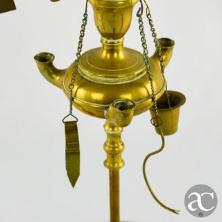 Candeia / Lamparina de azeite em metal amarelo XIX