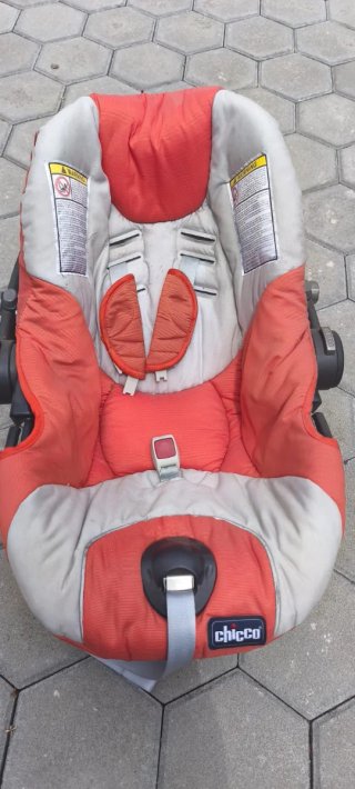 Carrinho de bebé Chicco com ovo