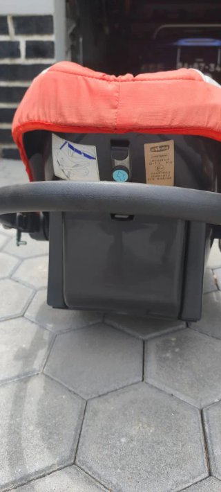 Carrinho de bebé Chicco com ovo