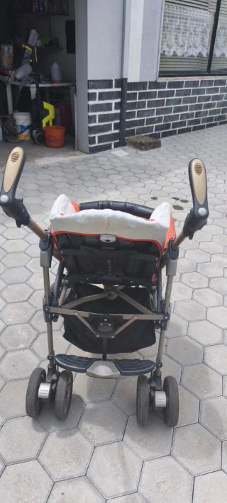 Carrinho de bebé Chicco com ovo