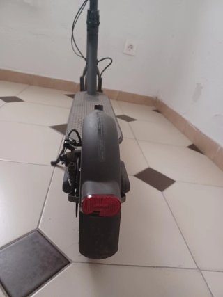 Patinete Eléctrico Xiaomi + Cargador
