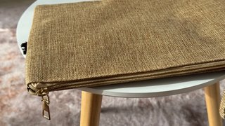 Pochette rettangolare con nappine bordeaux
