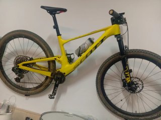 Cuadro Scott Spark Amarillo