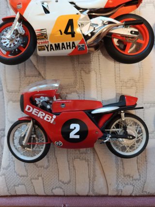 Lote 12 Motos Escala 1/12 GP