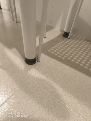 Mesa de cocina blanca