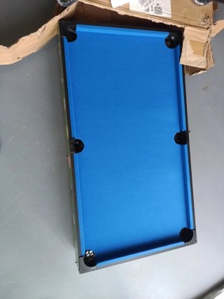 Mesa de billar infantil con bolas