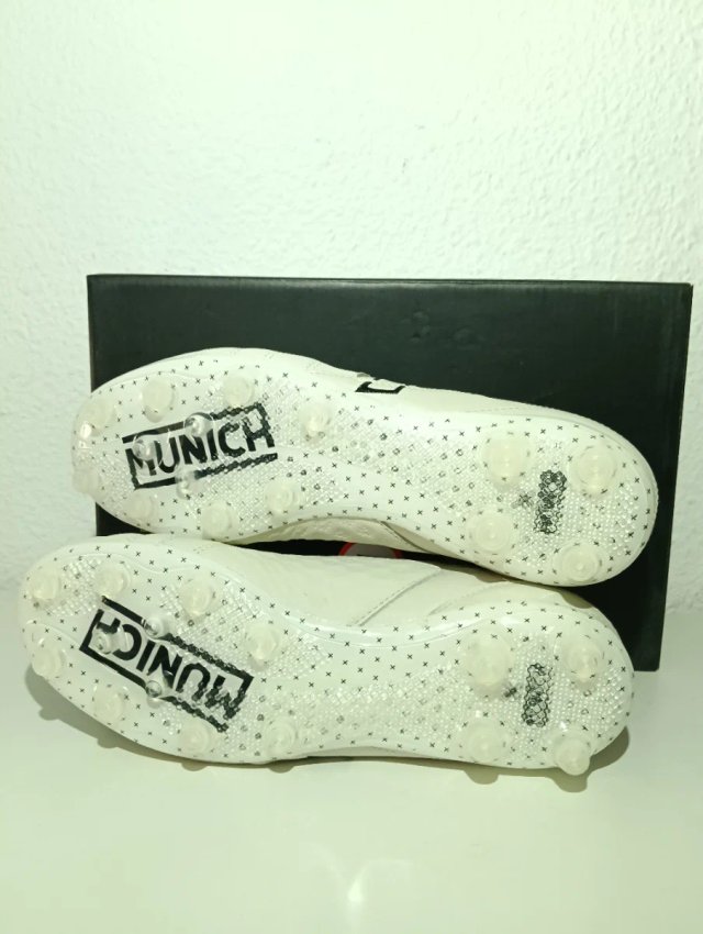Botas fútbol Munich T.42 Unisex Blancas