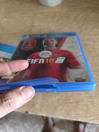 2 Juegos PS4: NBA 2K18 y FIFA 18