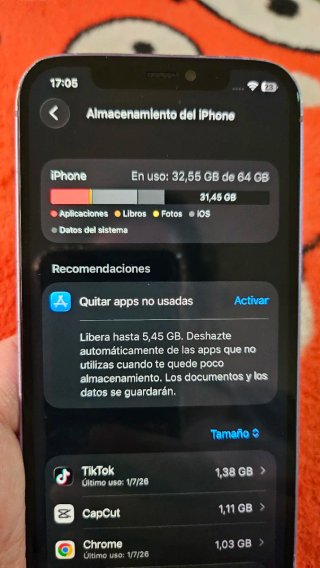 iPhone 12 Morado