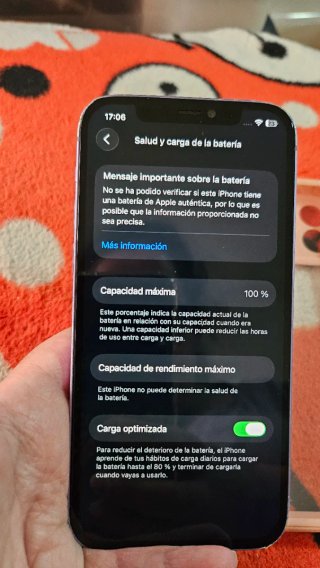 iPhone 12 Morado