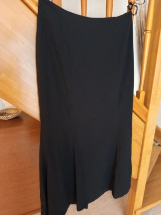 Traje con bordado floral+falda+chal con flecos T48