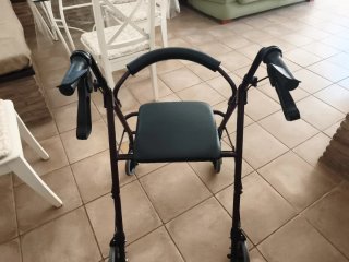 Andador con freno como nuevo
