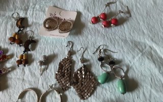 Lotto 13 paia orecchini misti