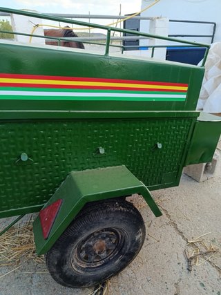 Remolque perros verde buen estado