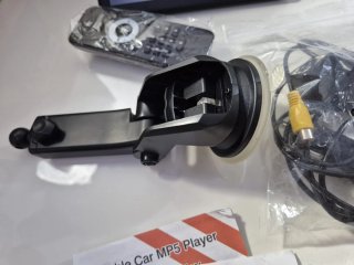 Pantalla de coche con cámara y mando
