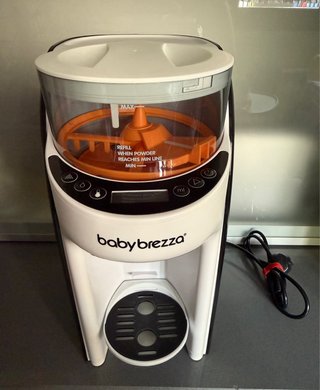 Baby Brezza Máquina para Biberones