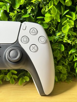 COMO NUEVA!! PS5 Slim Digital + Mando + Cables