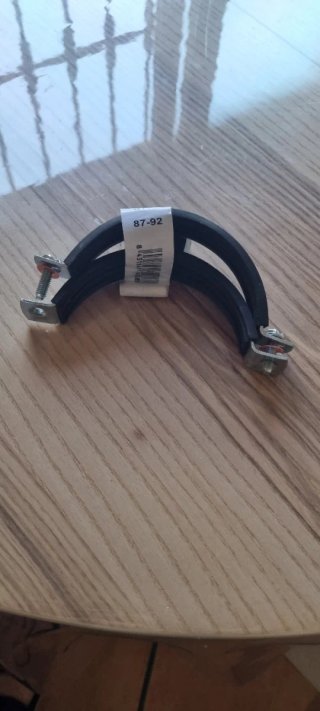 Abrazadera para bajante HYDRAFIX
