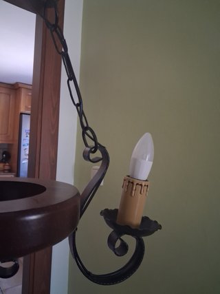 Lámpara rústica metal y madera