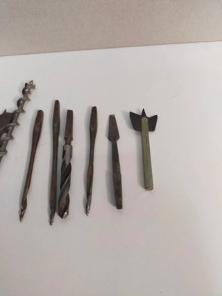 Brocas antiguas berbiquí