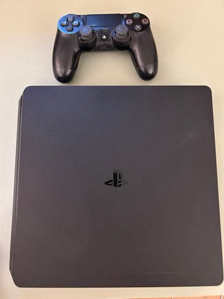 Consola PS4 + 6 Juegos