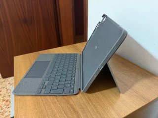 Teclado Logitech para iPad