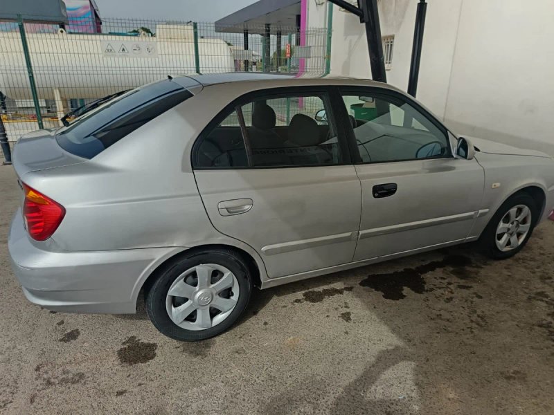 Hyundai Accent 2004 - foto 1
