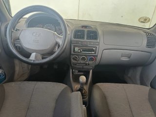 Hyundai Accent 2004