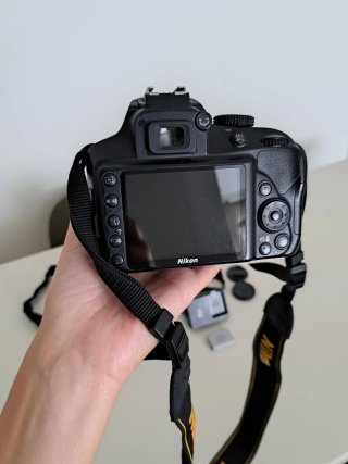 Cámara fotos reflex Nikon D3400 + Accesorios