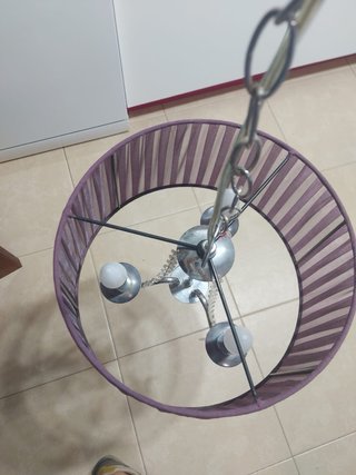 Lámpara de techo morada