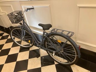 Bicicleta urbana ELOPS 28 6V cuadro bajo