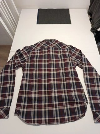 2 Camisas Scotch & Soda Multicolor y Blanca 10€/u