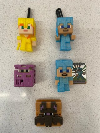 Figuras Minecraft Kinder Joy