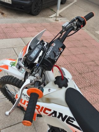 Moto Hurricane URX Enduro/Motocross Naranja/Blanca