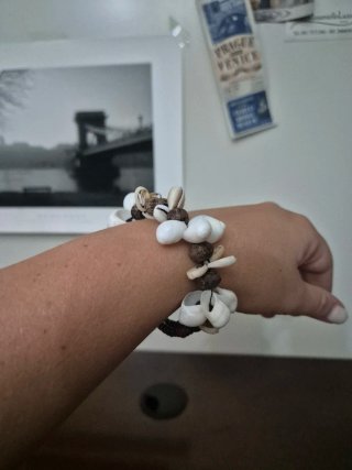 Braccialetto donna conchiglie e semi
