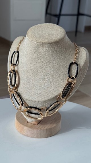Collana oro e nero con ciondoli ovali