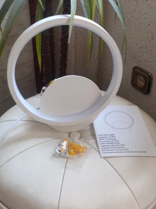 Último Aplique Pared LED Riserva 12W luz Cálida