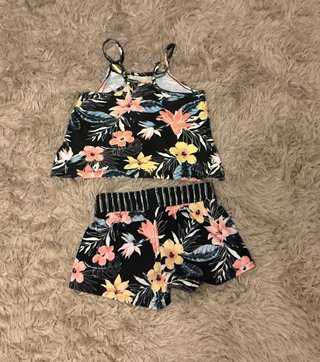 Conjunto Roxy Top y Shorts Estampado Talla 6