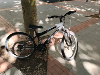 Bicicleta 24 está en buena condiciones