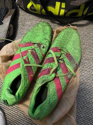 Lote material de fútbol Adidas y Nike