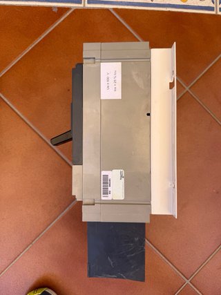 Interruptor general eléctrico industrial 630A