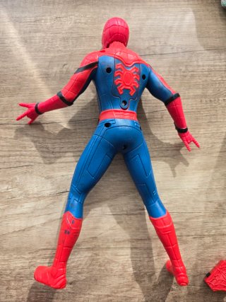 Figura Spider-Man Deluxe 30cm