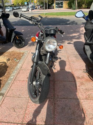 TRIUMPH BONNEVILLE