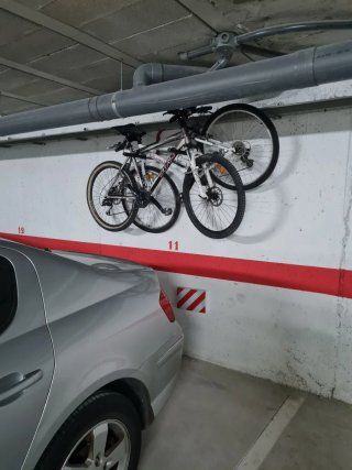 SE ALQUILA BAJO EN CHIPIONA CALLE PEATONAL...