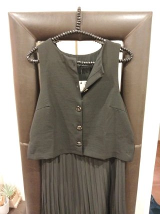 Vestido chaleco Zara negro talla M