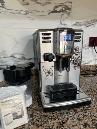 Cafetera Philips EP5363 + Accesorios