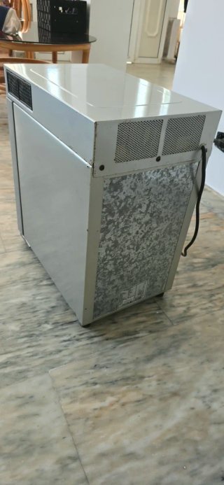 Vinoteca Pequeña Termoeléctrica